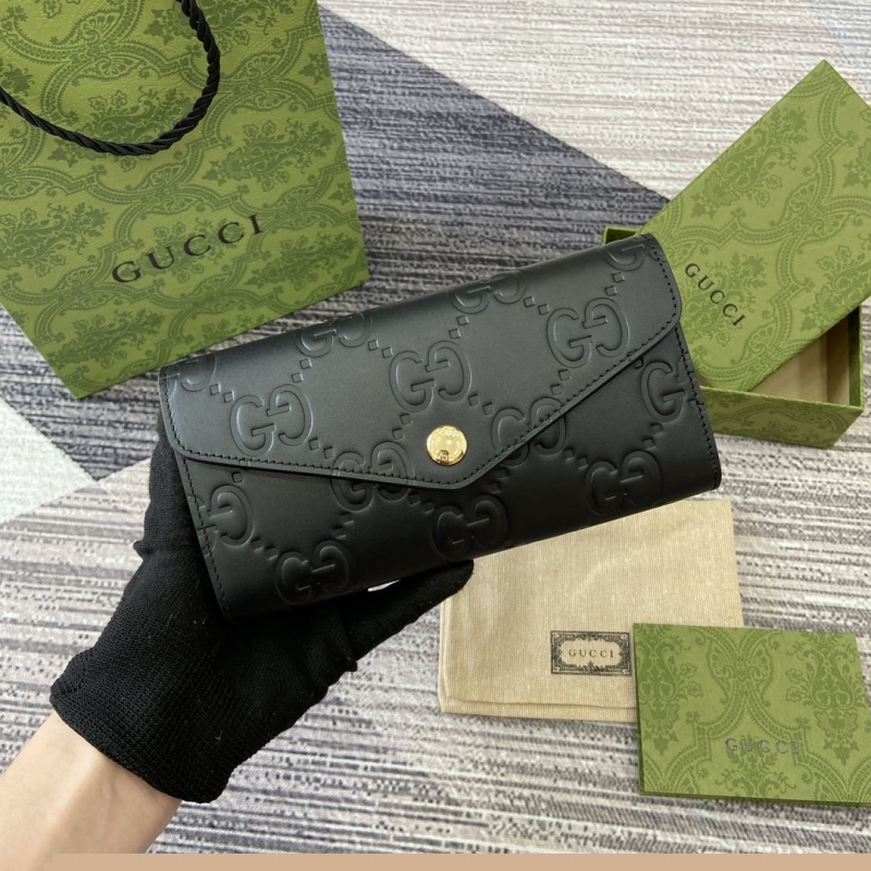 G*u*i wallets & purse